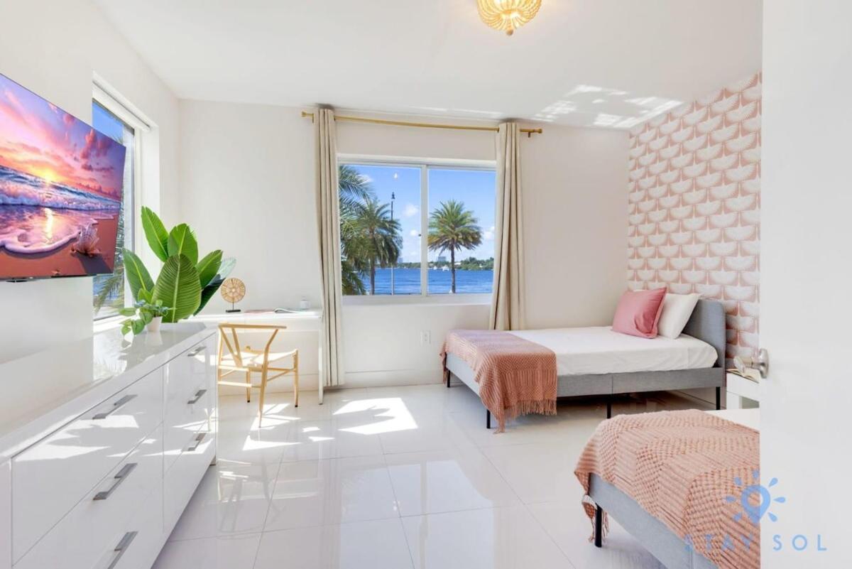 Free Parking, Bay View, Pool, Step To Beach Hollywood Exteriér fotografie