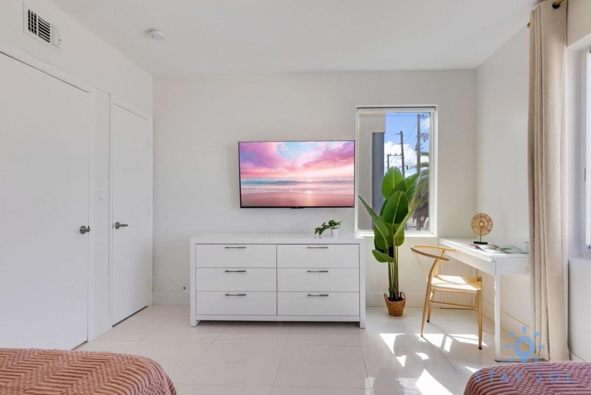 Free Parking, Bay View, Pool, Step To Beach Hollywood Exteriér fotografie