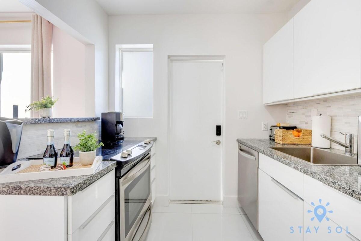 Free Parking, Bay View, Pool, Step To Beach Hollywood Exteriér fotografie